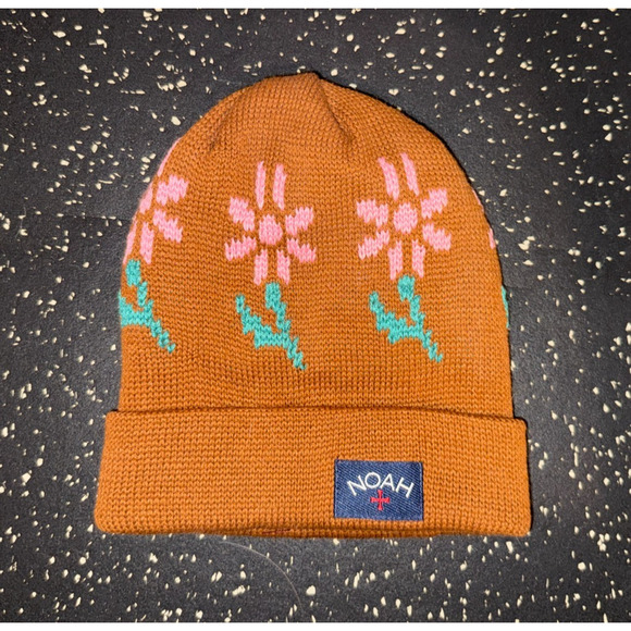 Noah NYC Accessories - Noah NYC Floral Beanie Rust Brown Pink Daisy Jacquard Knit Streetwear
